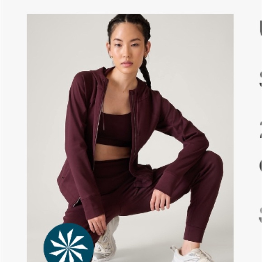 BNWT Athleta Garnet Unstoppable Full Zip